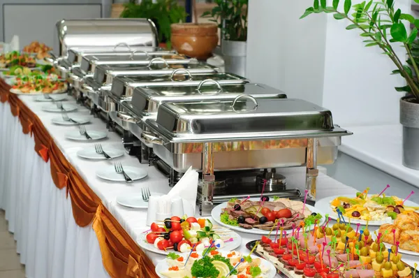 5 Creative Catering Ideas to Wow Your Wedding Guests